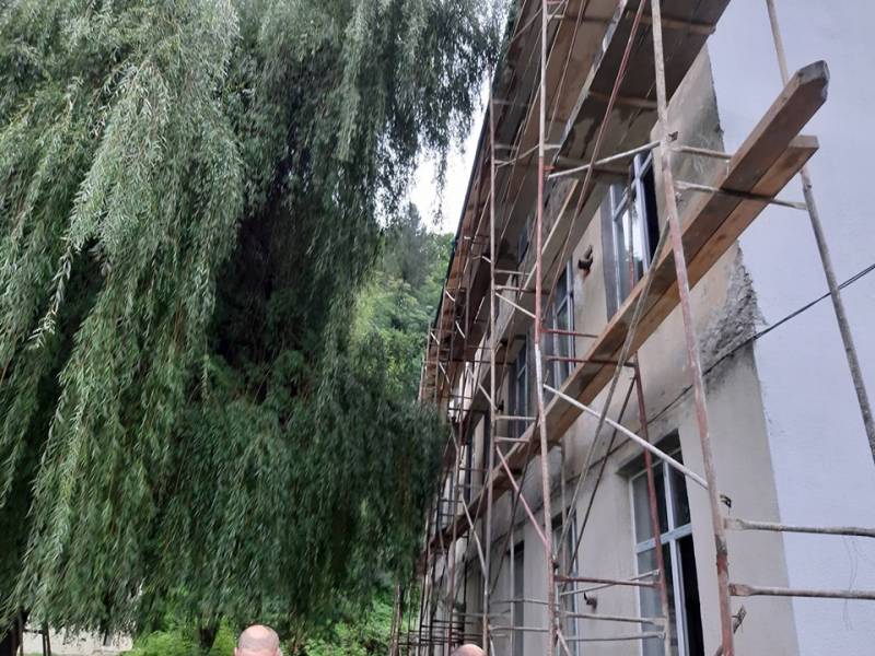 ცაგერის მუნიციპალიტეტში მიმდინარეობს საჯარო სკოლების შენობების სარეაბილიტაციო...